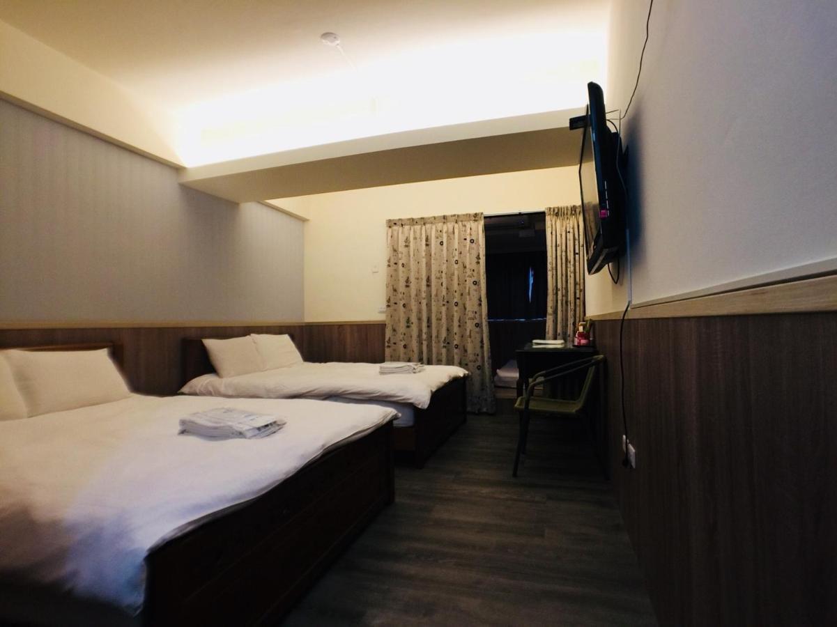 Love Feng Jia Apartment Hotel Taichung Extérieur photo